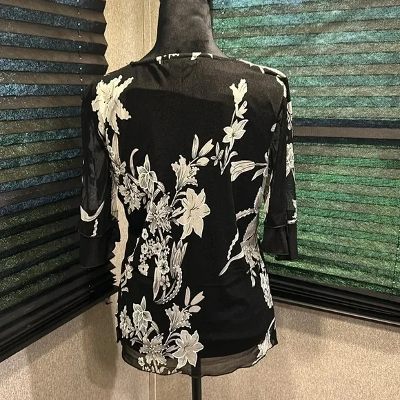 Appointments‎ Women’s SS Floral & Sequinned Tie Sleeve Shirt Size Medium - Picture 5 of 7